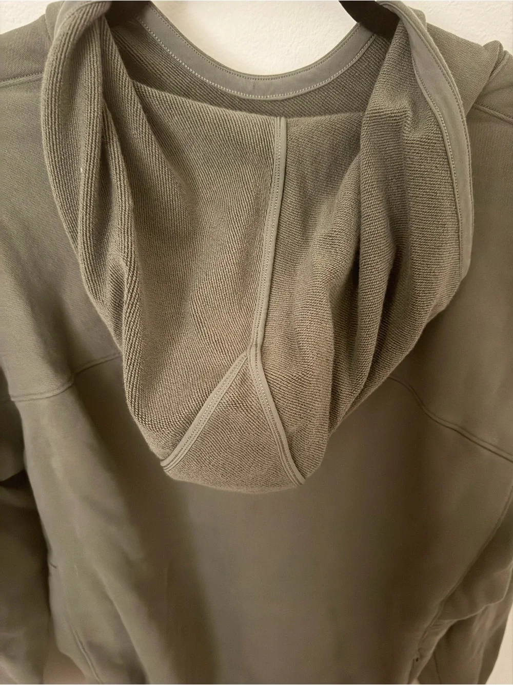 lululemon athletica loose neck